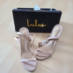 Lulu's Nude Wrap Heels NWT